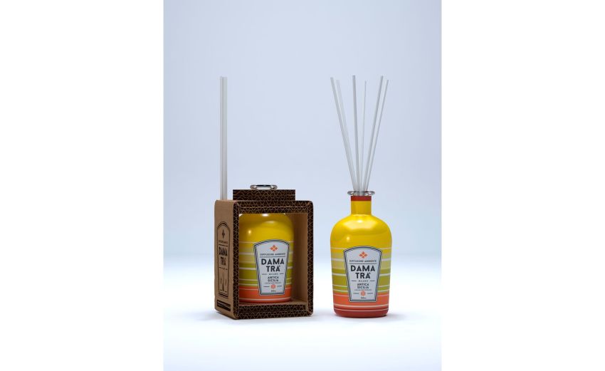 Damatrà diffusore d'essenza agrumi 250 ml---Vetro Damatrà diffusore d'essenza agrumi 250 ml---Vetro